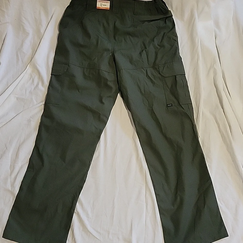 Womens Green Cargo Pants - Picture 4 of 5